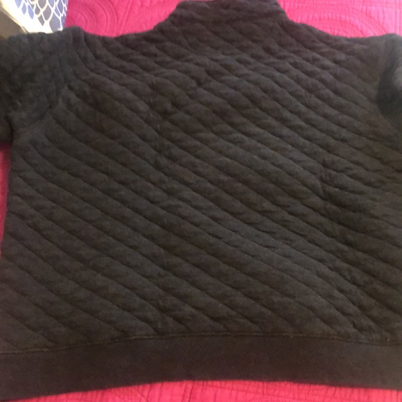 Quilted mens snap pullover. - Picture 4 of 6